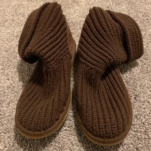 UGGS brown Cardi boots 6